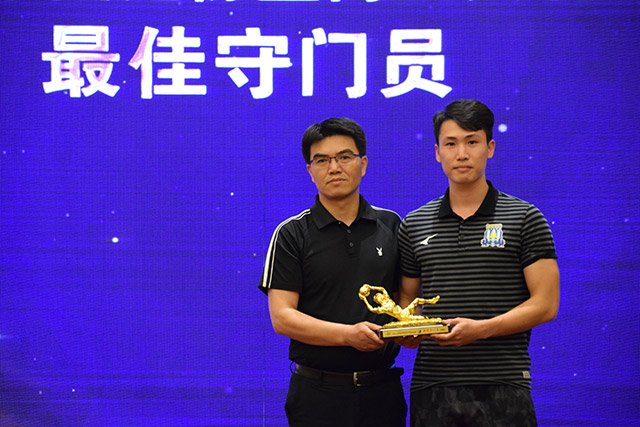 周琦11分首钢不敌广厦 王哲林18+15上海胜北控