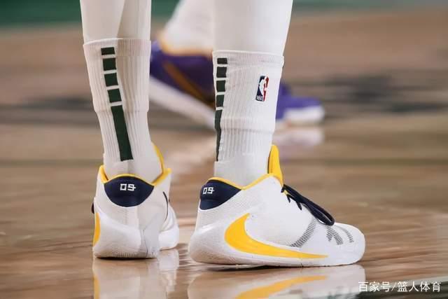 太阳险胜独行侠豪取7连胜 森林狼大胜开拓者