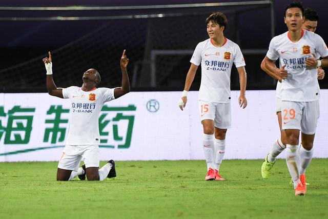 尹波：王大雷开门染红 山东泰山焉知祸福？